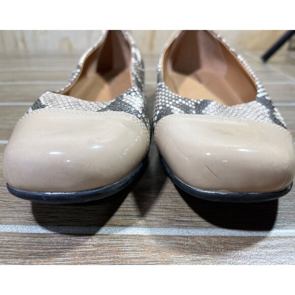 Comfortview Womens Snakeskin Pattern & Beige Cap Toe Flats Size 8 Wide width - Picture 2 of 9